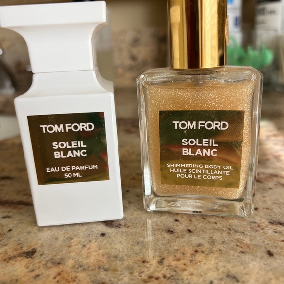Tom Ford Soleil Blanc and Shimmering Body Oil! Was a gift used once. No box - Picture 3 of 3